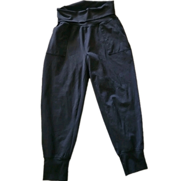 OFFLINE By Aerie Womens Black The Hugger Jogger M - Picture 4 of 12